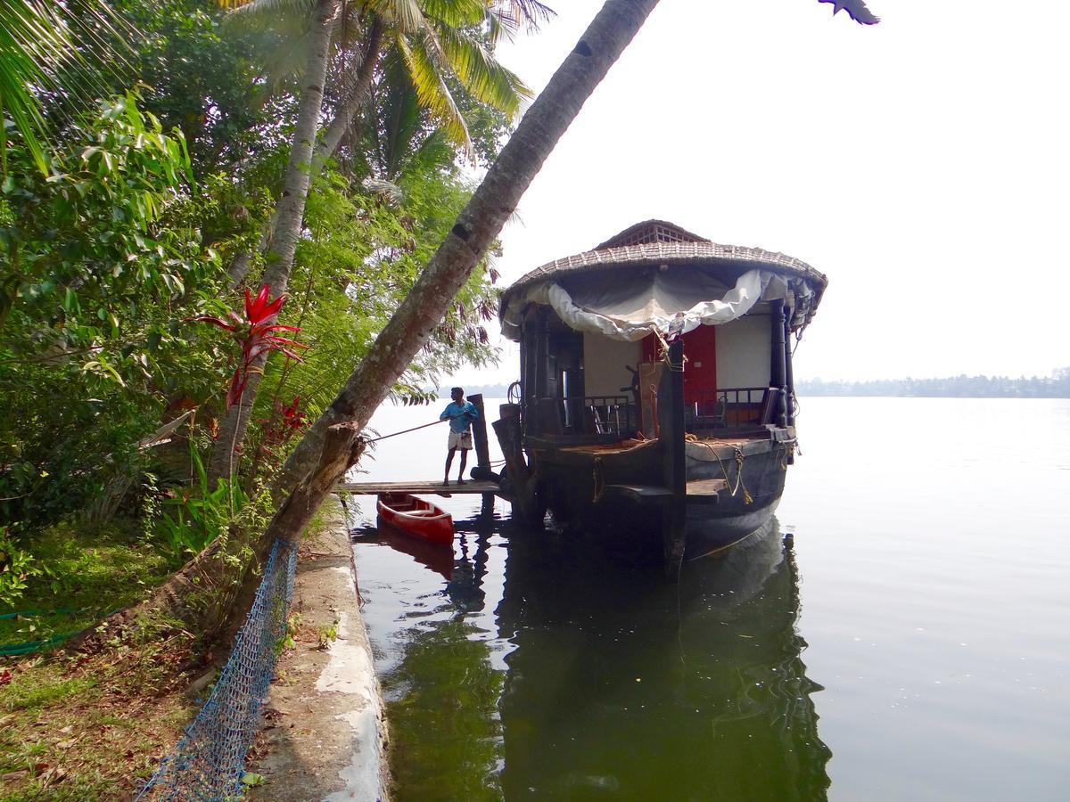 Ashtamudi Villa Коллам Экстерьер фото